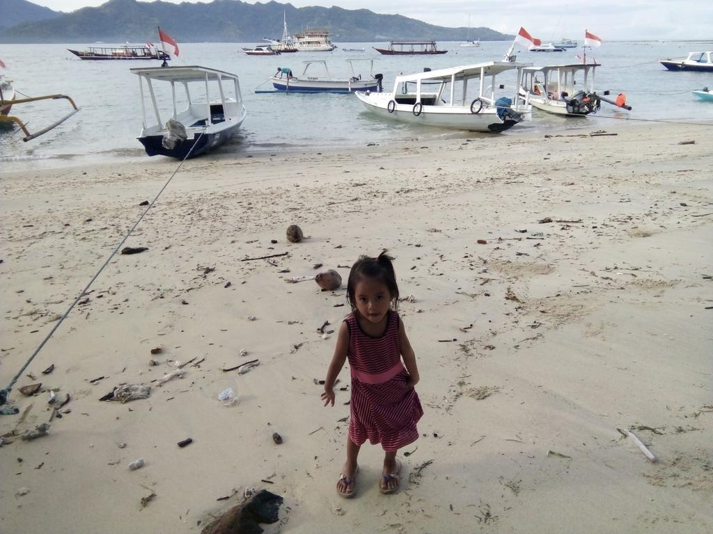 Mirna Homestay Gili Air Bagian luar foto