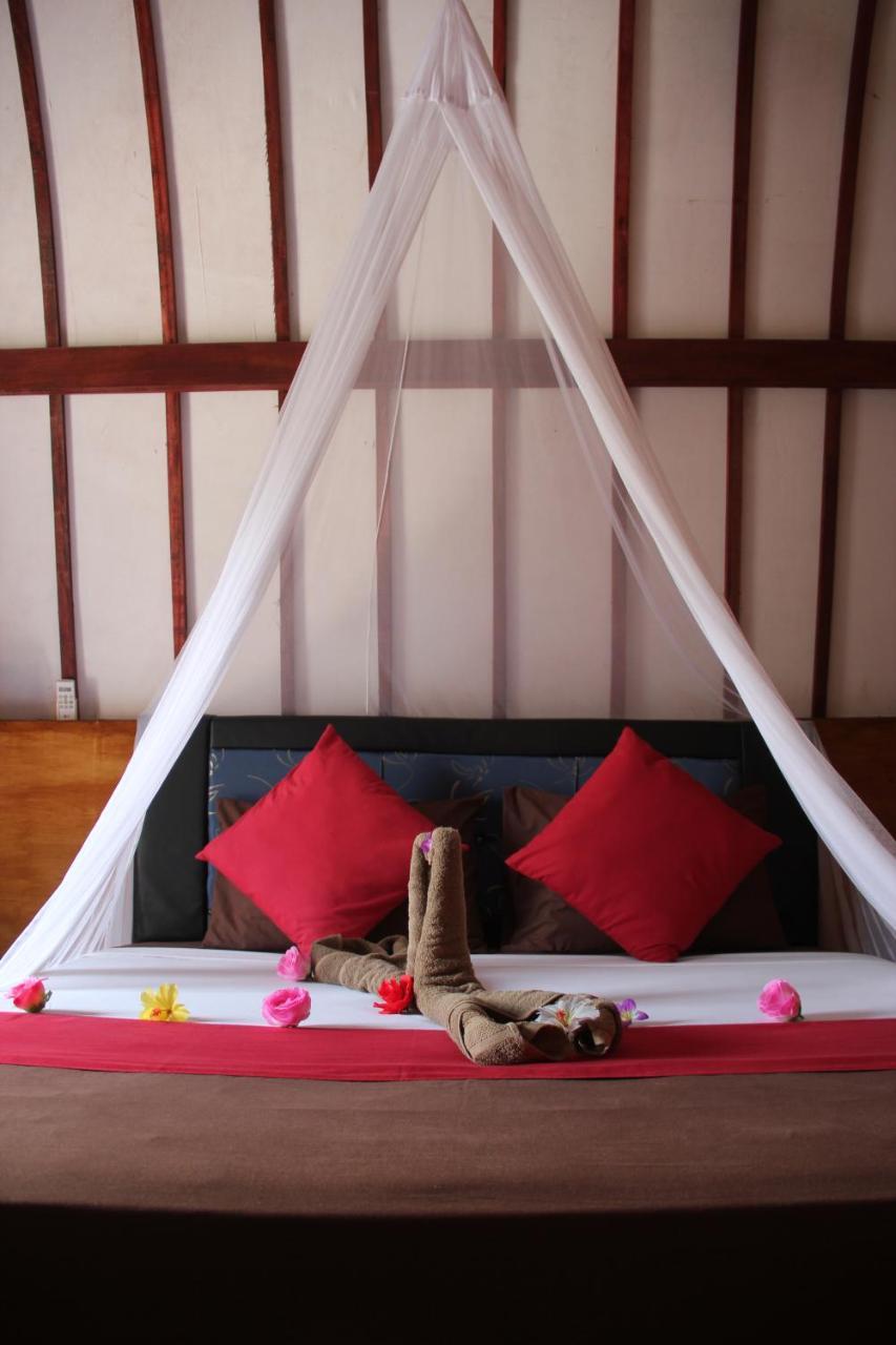 Mirna Homestay Gili Air Bagian luar foto