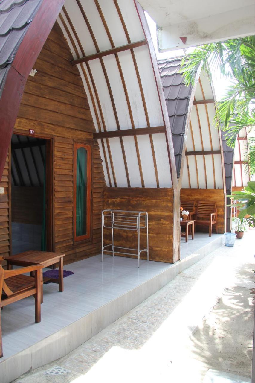 Mirna Homestay Gili Air Bagian luar foto
